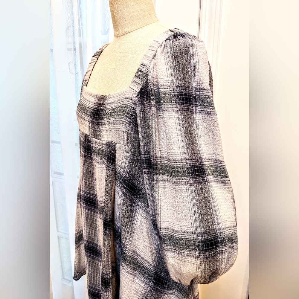 Urban Outfitters M navy plaid Juliette tunic mini top balloon sleeves sexy cute